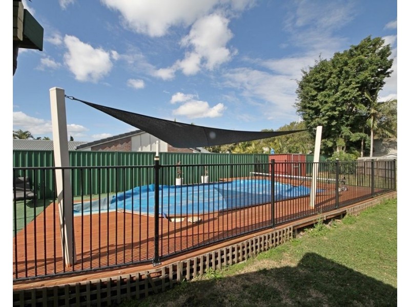 6 Pantai Place, Tanah Merah QLD 4128