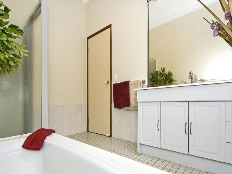 38 Penelope Drive, Cornubia QLD 4130