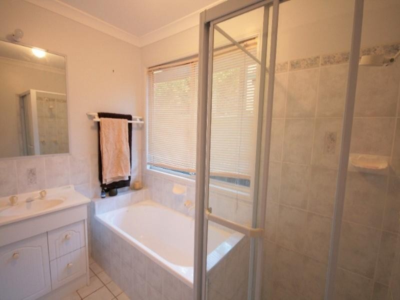 2 Wood Close, Loganholme QLD 4129