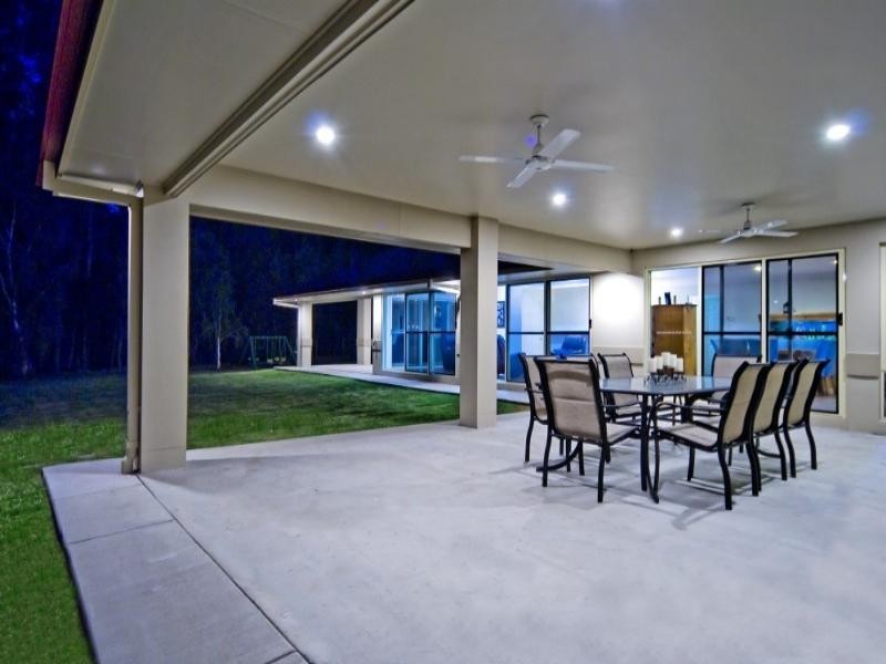 216 Parkview Crescent, Cornubia QLD 4130