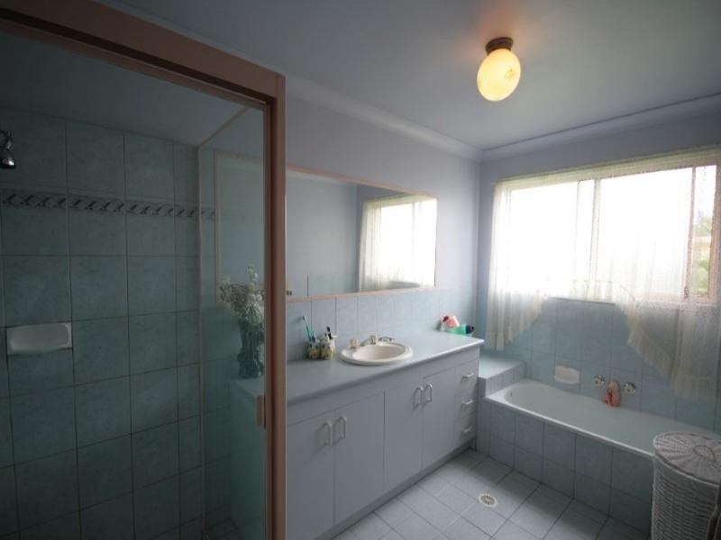 13 Perak Court, Tanah Merah QLD 4128