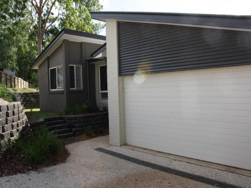29 Sewell Road, Tanah Merah QLD 4128