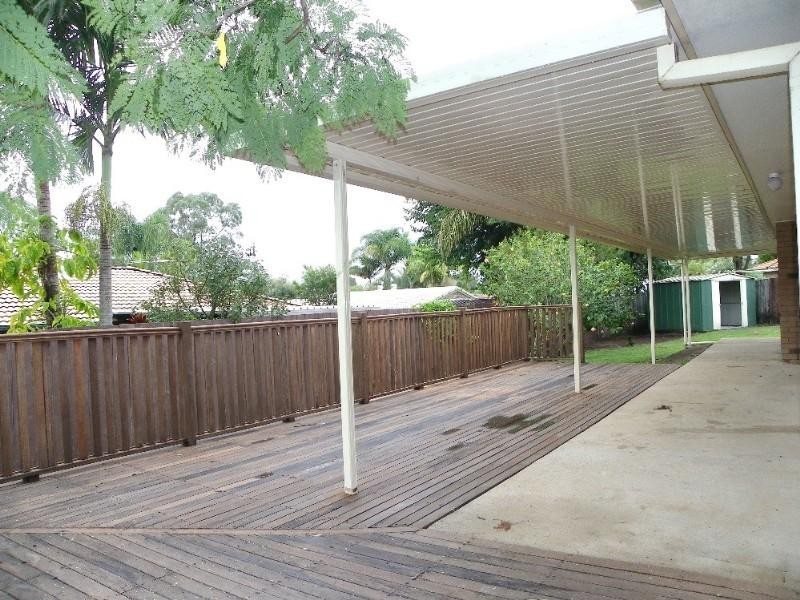 8 Warren Court, Loganlea QLD 4131