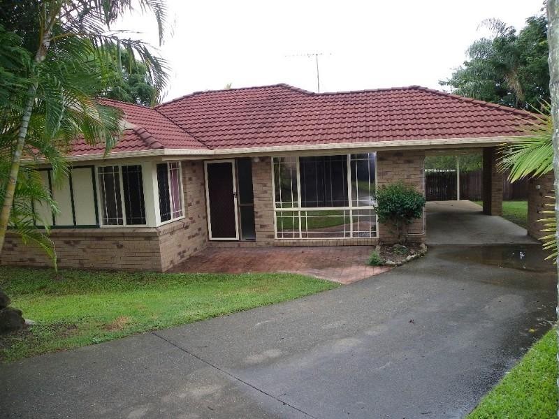 8 Warren Court, Loganlea QLD 4131