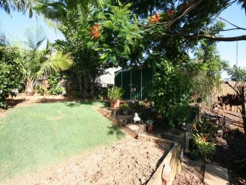 100 Pohon Drive, Tanah Merah QLD 4128