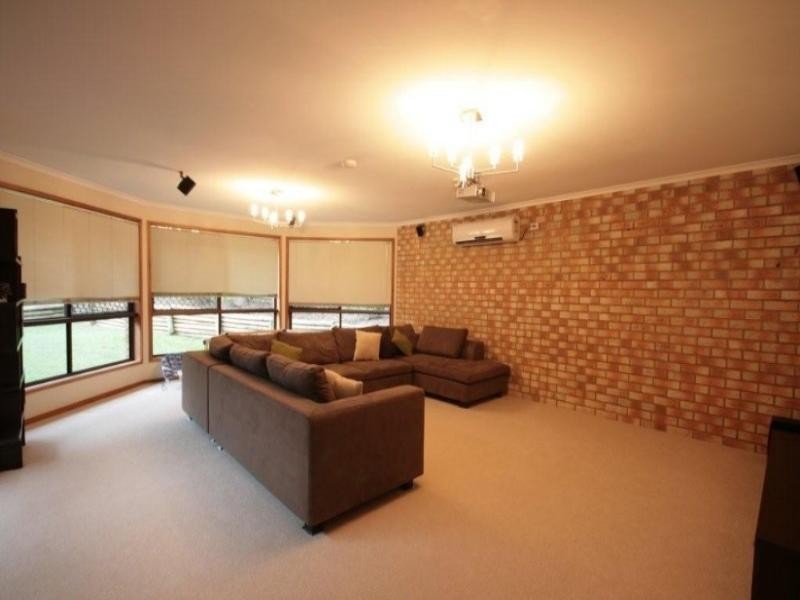 13 Murrami Court, Tanah Merah QLD 4128