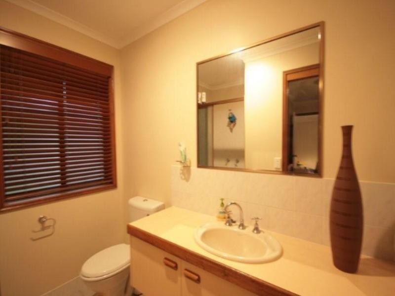 13 Murrami Court, Tanah Merah QLD 4128