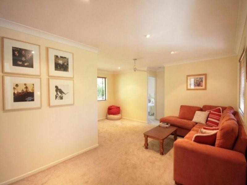 36 Lewina Street, Daisy Hill QLD 4127