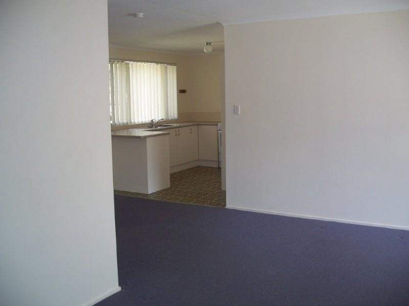 61 Brentwood Drive, Daisy Hill QLD 4127