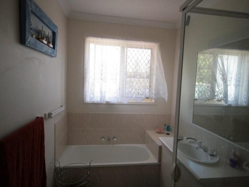 Tanah Merah QLD 4128