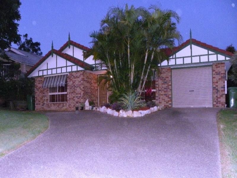 32 Ridgepointe Drive, Cornubia QLD 4130