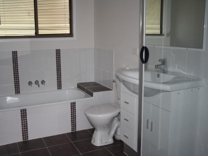 6 Lima Street, Holmview QLD 4207