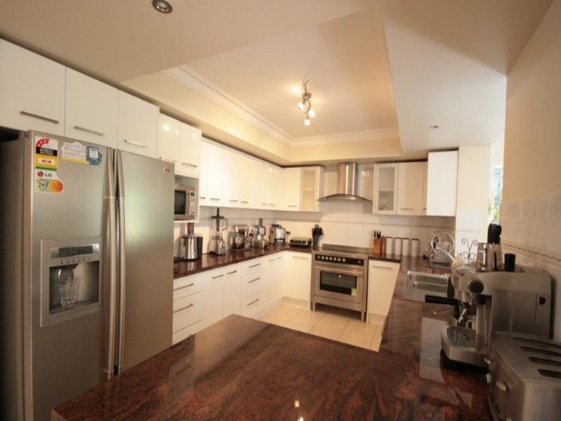 11 Coolcrest Street, Daisy Hill QLD 4127