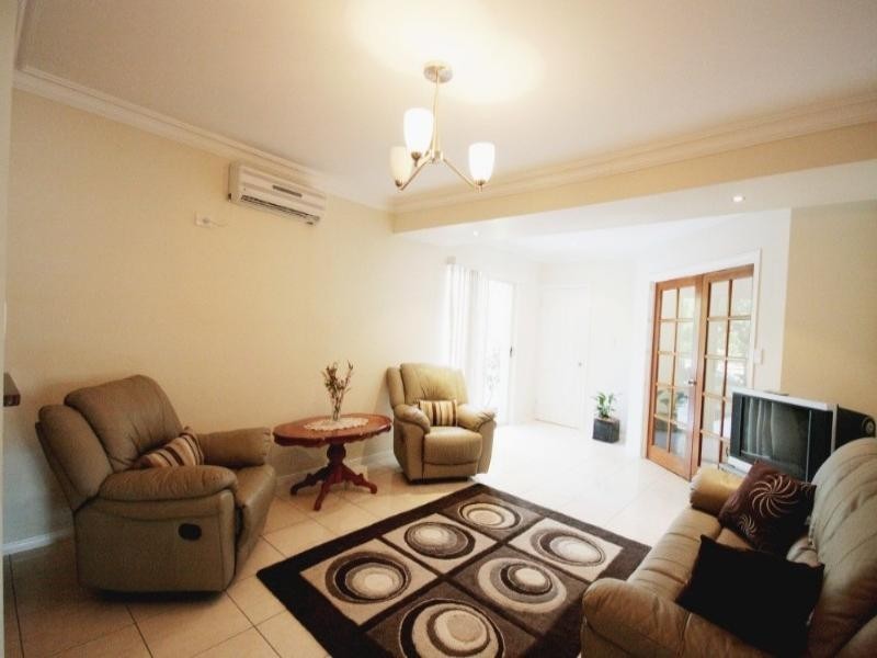 11 Coolcrest Street, Daisy Hill QLD 4127