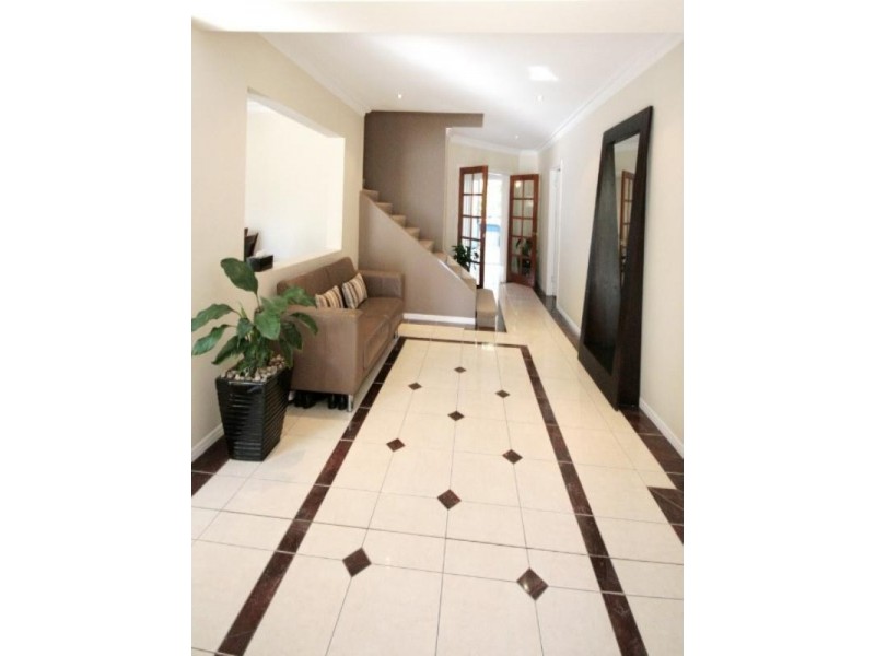 11 Coolcrest Street, Daisy Hill QLD 4127