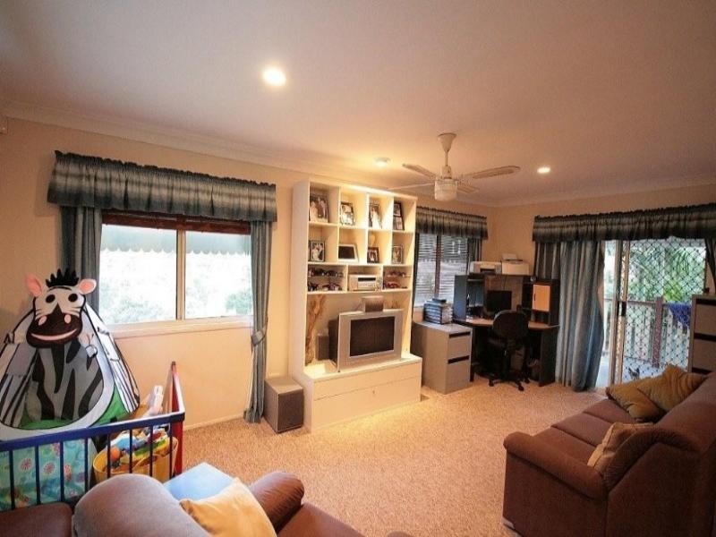 16 Ridgepointe Drive, Cornubia QLD 4130