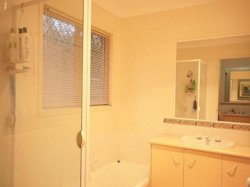 16 Ridgepointe Drive, Cornubia QLD 4130