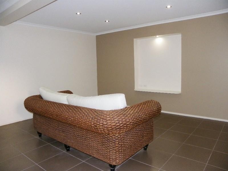 135 Waratah Drive, Crestmead QLD 4132