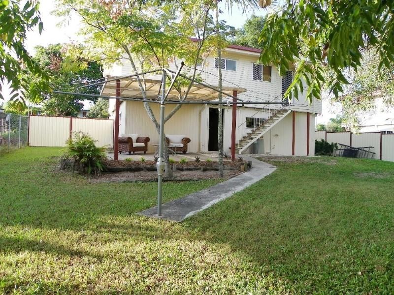 135 Waratah Drive, Crestmead QLD 4132