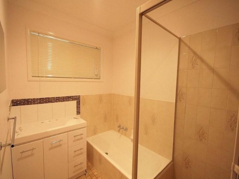 12 Littlejohn Street, Daisy Hill QLD 4127