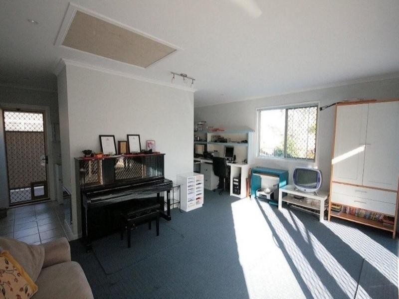 101 Tansey Drive, Tanah Merah QLD 4128