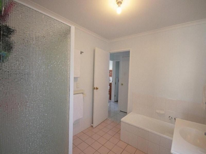 101 Tansey Drive, Tanah Merah QLD 4128