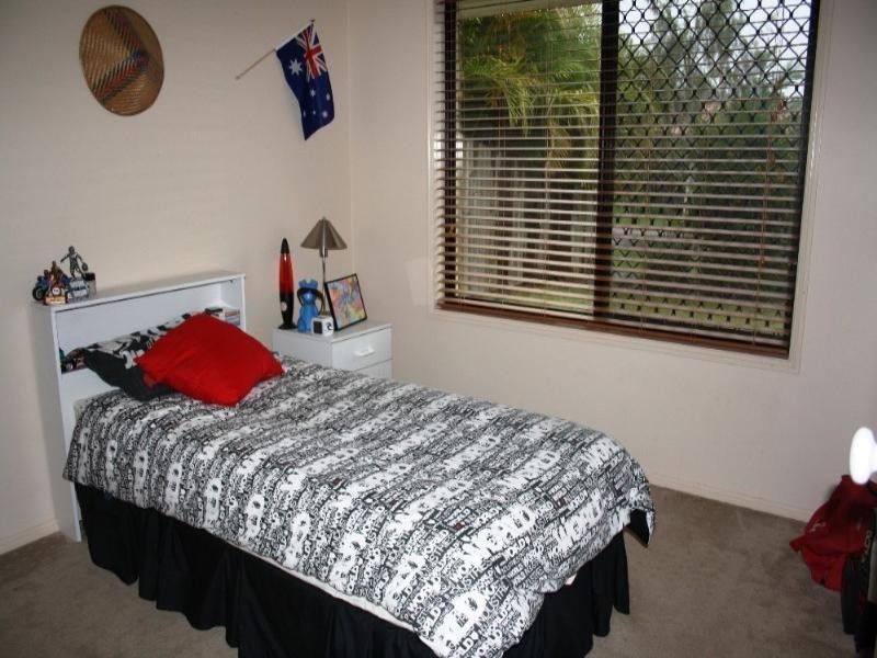 17 Lakebreeze Drive, Loganholme QLD 4129