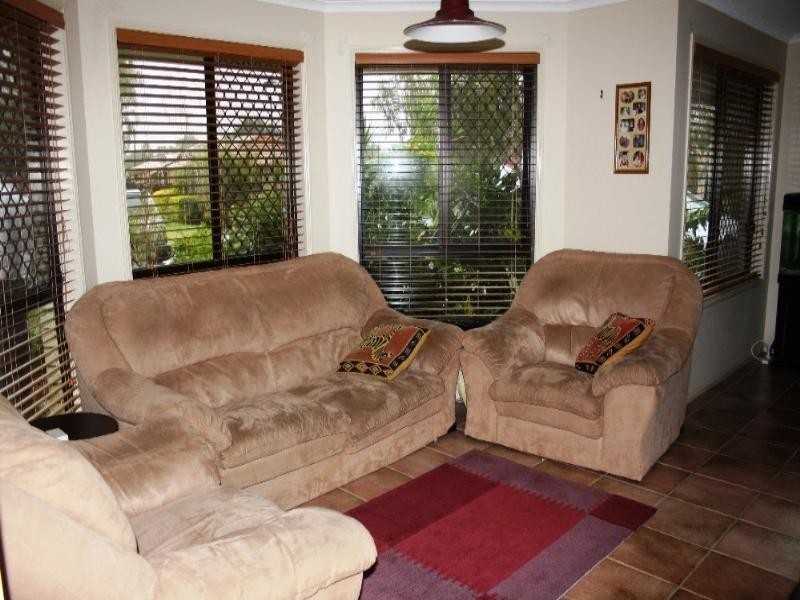 17 Lakebreeze Drive, Loganholme QLD 4129