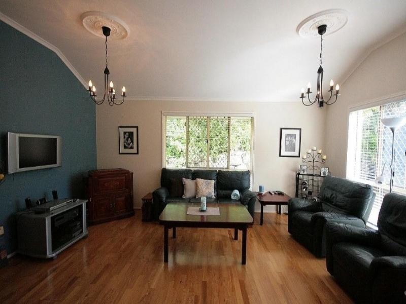 15 Charnley Court, Shailer Park QLD 4128