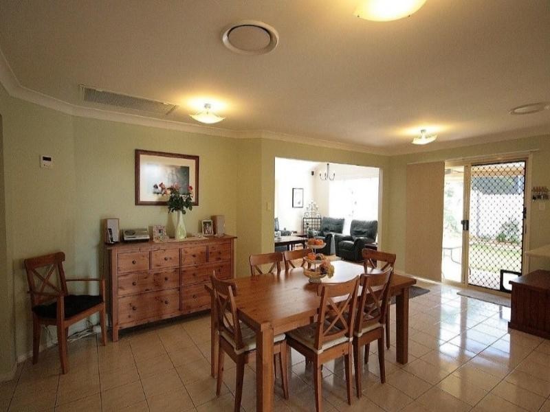15 Charnley Court, Shailer Park QLD 4128