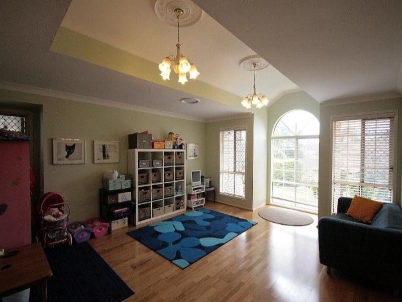 15 Charnley Court, Shailer Park QLD 4128