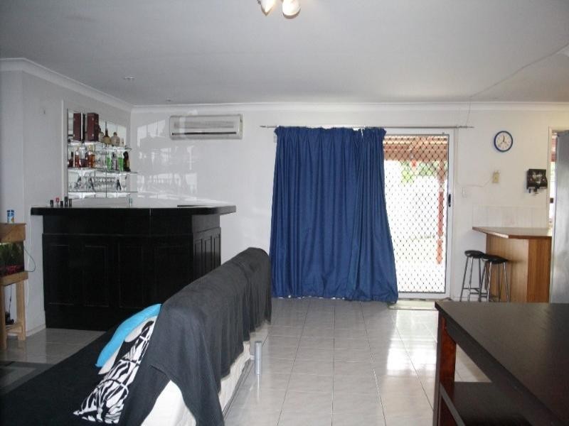 44 John Paul Drive, Daisy Hill QLD 4127