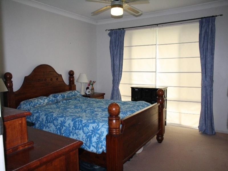 44 John Paul Drive, Daisy Hill QLD 4127