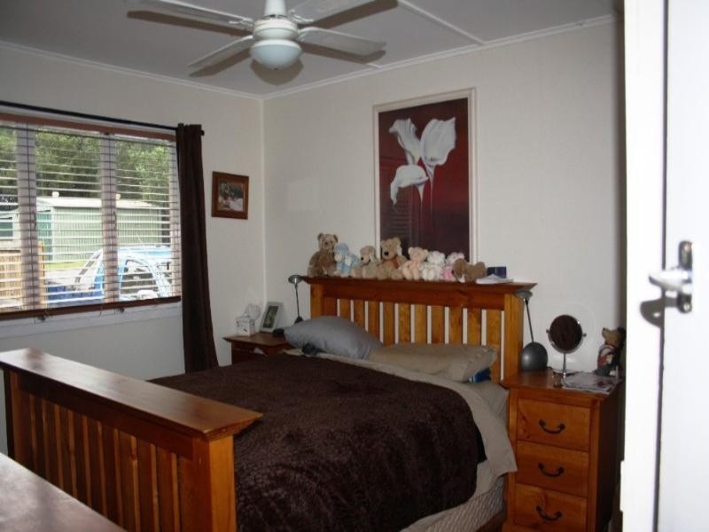 27 Winnetts Road, Daisy Hill QLD 4127