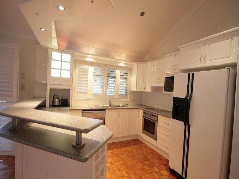 8 Heeler Court, Shailer Park QLD 4128