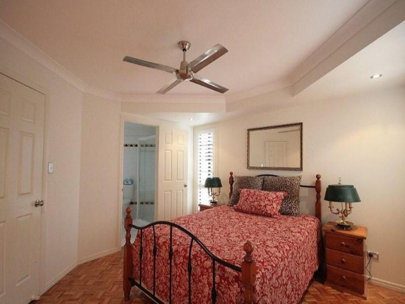 8 Heeler Court, Shailer Park QLD 4128