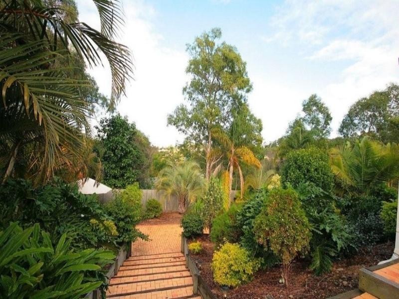 8 Heeler Court, Shailer Park QLD 4128