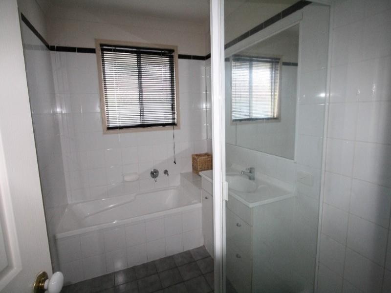 21 Perak Court, Tanah Merah QLD 4128