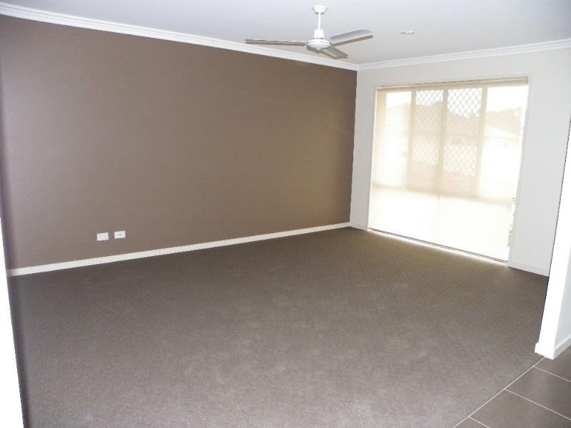4/4 Harley Street, Shailer Park QLD 4128