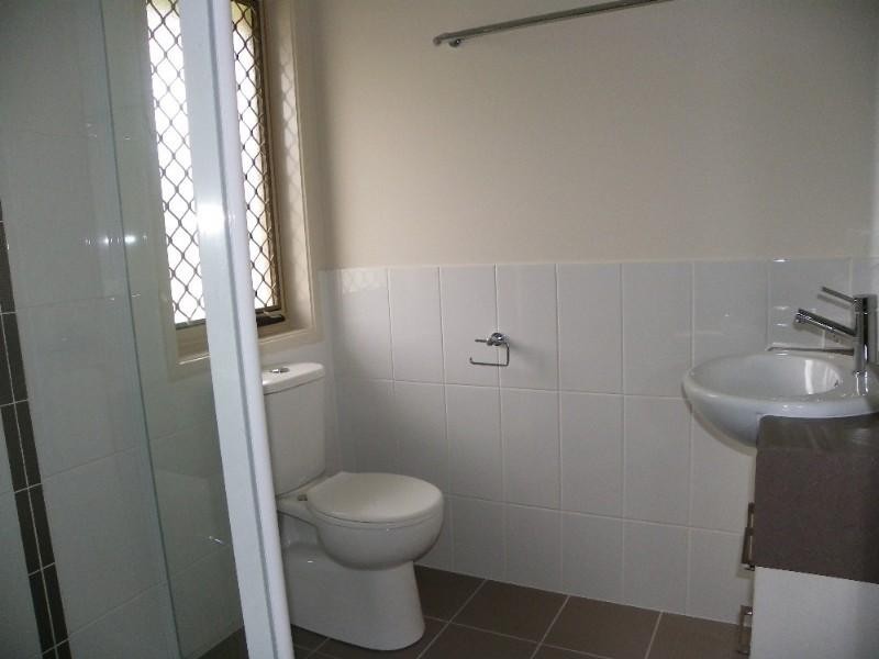4/4 Harley Street, Shailer Park QLD 4128