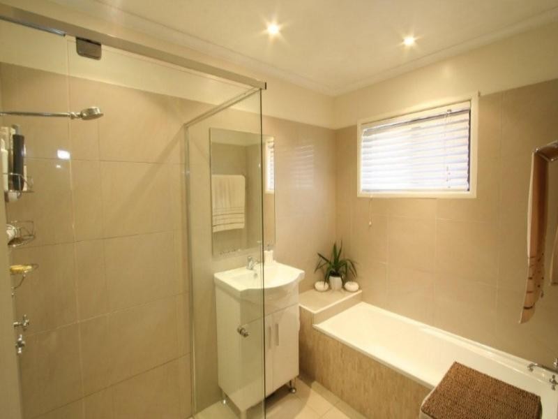 32 Lenore Crescent, Springwood QLD 4127