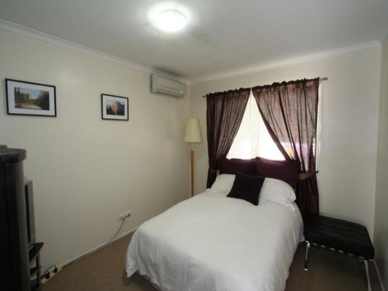 32 Lenore Crescent, Springwood QLD 4127