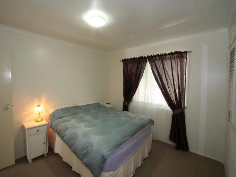 32 Lenore Crescent, Springwood QLD 4127