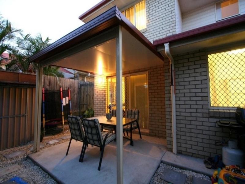 2/5 Hillview Street, Runcorn QLD 4113