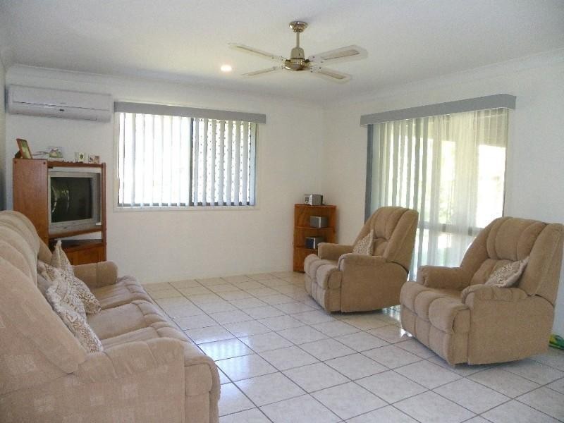 42 Gladewood Drive, Daisy Hill QLD 4127