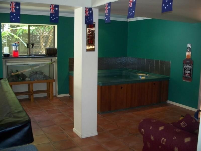 Tanah Merah QLD 4128