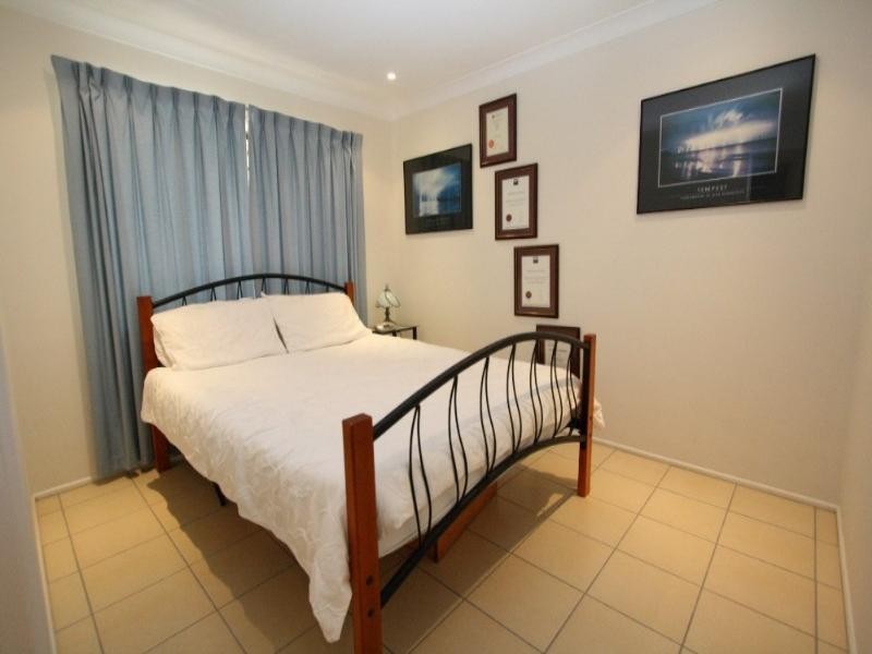 9 Juanita Grove, Springwood QLD 4127