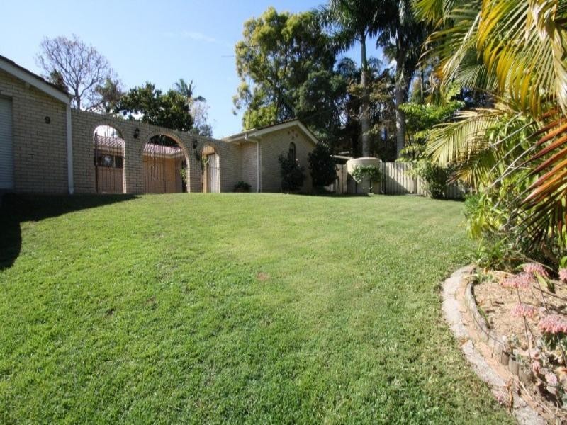 9 Juanita Grove, Springwood QLD 4127