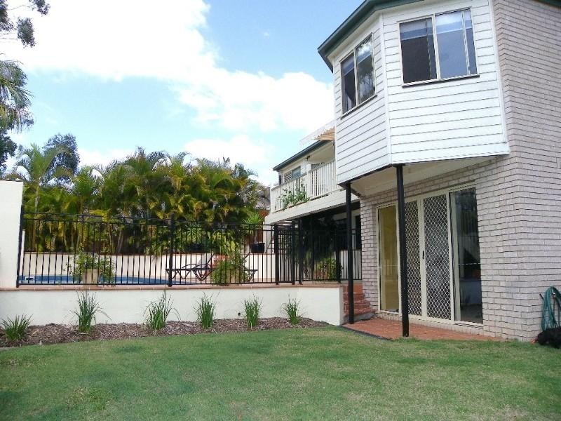 102 Mingah Crescent, Shailer Park QLD 4128