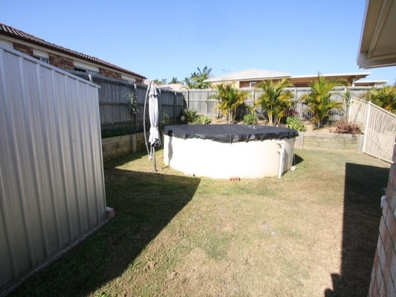 3 Butia Close, Regents Park QLD 4118